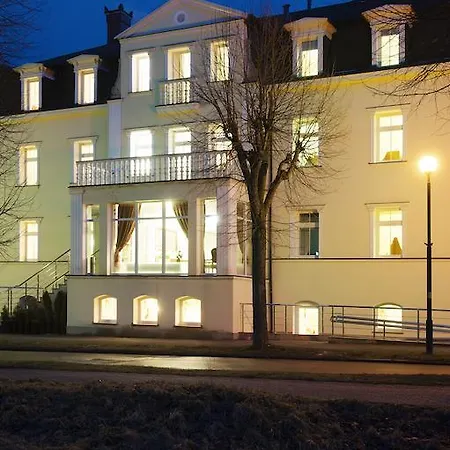منتجع De Esperanto Sanatorium Uzdrowiskowe دوشنيكي زدروي